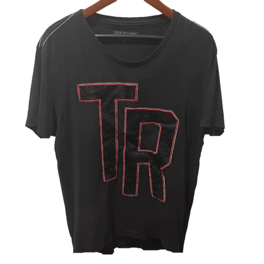True Religion Black T-Shirt with Red Accents Men’s size L GUC..